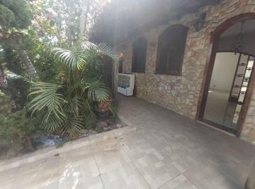 img0 · Casa com 3 Quarto(s) e 3 banheiro(s) para Alugar, 360 m² por R$ 5499 / Mês
