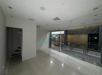 Comercial · 22m² · Loja em Centro - Macaé, RJ
