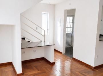 Casa · 206m² · 3 Quartos · 1 Vaga · Amplo imóvel de206,18 m² no Salgado Filho