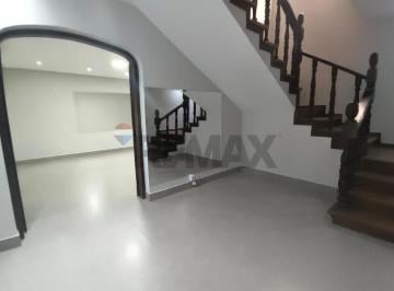 Comercial · 375m² · 5 Quartos · 4 Vagas · RE/MAX ALUGA Casa Comercial Nova Campinas R$8.000 Campinas SP