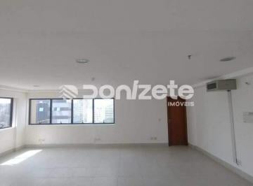Comercial · 90m² · 2 Vagas · Sala Comercial de 90 m² para Aluguel no Centro de Santo André