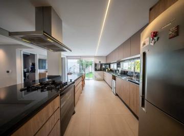 Casa · 293m² · 5 Quartos · 4 Vagas · Casa em Condomínio Face Norte, 293 m² e 4 Vagas à Venda - Santo Inácio - Curitiba/PR