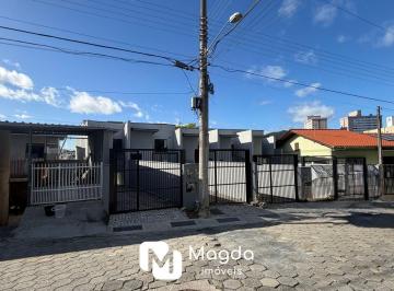 Casa · 130m² · 3 Quartos · 1 Vaga · Casa à venda no bairro Velha - Blumenau/SC