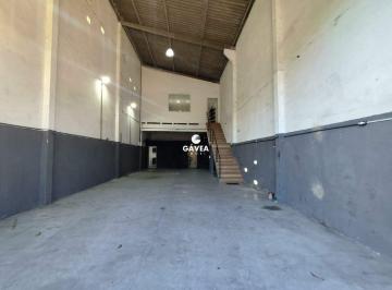 Comercial · 250m² · 2 Vagas · Galpão para aluguel no Esplanada dos Barreiros em São Vicente.