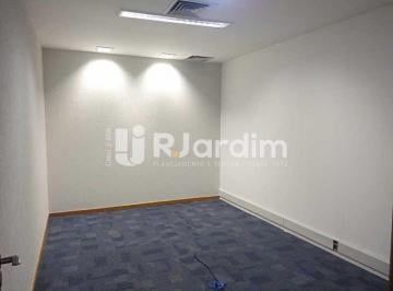 Comercial · 177m² · Salão Comercial para alugar com 177 m² no Centro RJ