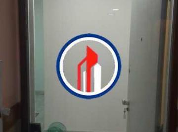 Apartamento · Apartamento : Padrão / Residencial / Centro