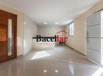 Casa · 230m² · 2 Quartos · 1 Vaga · Casa em Condomínio : Linear / Residencial / Riachuelo