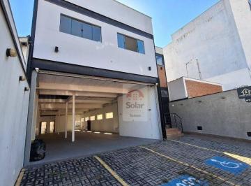 Comercial · 240m² · 3 Vagas · Loja para alugar em Centro de 240.00m² com 3 Garagens