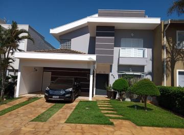 Casa · 317m² · 3 Quartos · 4 Vagas · Casa para alugar em Condomínio Raízes de 317.00m² com 3 Quartos, 3 Suites e 4 Garagens