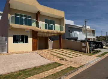 Casa · 258m² · 3 Quartos · 2 Vagas · Casa de Condomínio para alugar em Condomínio Vila Real de 258.19m² com 3 Quartos, 1 Suite e 2 Garage