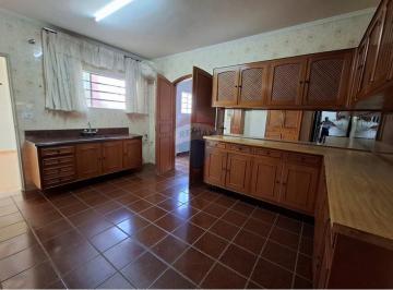 Casa · 386m² · 5 Quartos · 1 Vaga · Casa para venda em Centro de 386.00m² com 5 Quartos e 1 Garagem