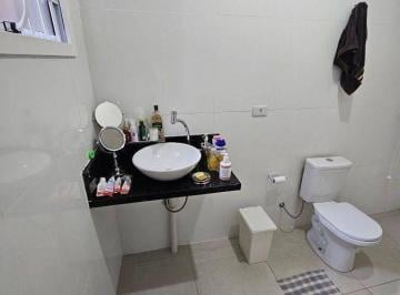 Casa · 128m² · 2 Quartos · 2 Vagas · Casa para venda em Jardim Santa Emilia de 128.00m² com 2 Quartos, 2 Suites e 2 Garagens