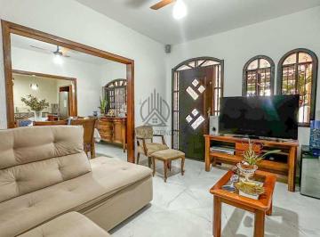 Casa · 198m² · 2 Quartos · 8 Vagas · Casa para venda em Chácara Leal de 198.00m² com 2 Quartos, 1 Suite e 8 Garagens