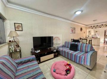 Casa · 104m² · 3 Quartos · 2 Vagas · Casa para venda em Centro de 104.00m² com 3 Quartos, 1 Suite e 2 Garagens