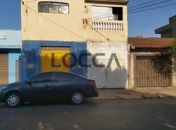 Casa · 230m² · 3 Quartos · 1 Vaga · Casa para venda em Parque Dos Flamboyans de 230.00m² com 3 Quartos e 1 Garagem