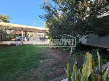 Casa · 422m² · 4 Quartos · 6 Vagas · Casa de Condomínio para venda em Condomínio Granja Olga 2 de 422.00m² com 4 Quartos, 4 Suites e 6 Ga