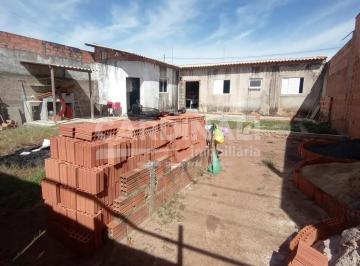 Casa · 70m² · 2 Quartos · 8 Vagas · Casa para venda em Residencial José Giro de 70.00m² com 2 Quartos e 8 Garagens