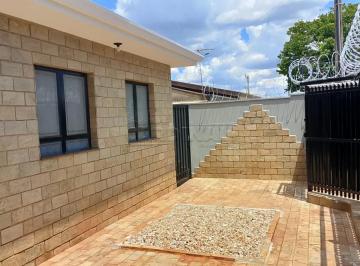 Casa · 172m² · 3 Quartos · 2 Vagas · Casa para venda em Jardim Santa Julia (vila Xavier) de 172.00m² com 3 Quartos, 1 Suite e 2 Garagens