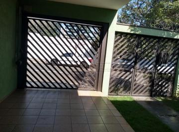 Casa · 212m² · 3 Quartos · 1 Vaga · Casa para venda em Centro de 212.00m² com 3 Quartos, 1 Suite e 1 Garagem