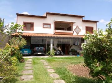 Apartamento · 226m² · 3 Quartos · 4 Vagas · Apartamento para venda em Zona Industrial de 226.00m² com 3 Quartos, 1 Suite e 4 Garagens