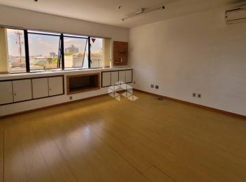 Comercial · 51m² · 1 Vaga · Sala Comercial com garagem e banheiro no bairro Auxiliadora próximo as Av. Benjamin Constant e 24 de