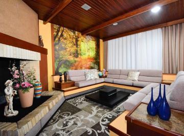 Casa · 410m² · 4 Quartos · 4 Vagas · CASA Á VENDA COM 4 QUARTOS SENDO 2 SUÍTES, 4 VAGAS DE GARAGEM CENTRO FLORIANÓPOLIS