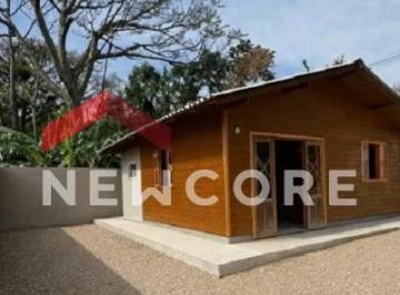 Casa · 70m² · 2 Quartos · 2 Vagas · Casa em Rua Joel Gomes - Guarda do Cubatão - Palhoça/SC