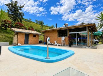 Rural de 4 quartos, Monteiro Lobato · Chácara em São José dos Campos SP com piscina, área gourmet e paisagismo