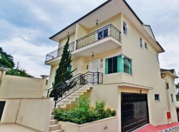Casa de 4 quartos, São Paulo · Sobrado em Condominio Horizontal no Tremembé com 4 quartos, 4 vagas e piscina privativa.