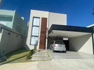 Casa · 260m² · 4 Quartos · 2 Vagas · Casa de 260 m² com 4 quartos à venda em Urbanova