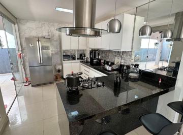 Casa de 3 quartos, Sobradinho · Linda casa em Sobradinho