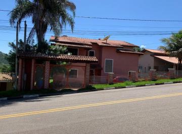Casa de 4 quartos, Bom Jesus dos Perdões · Excelente casa com 4 dormitórios sendo 2 suítes, com vista para as montanhas.