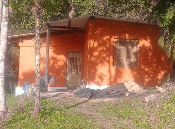 Rural de 2 quartos, Peruíbe · Chácara com 2 quartos e espaço para piscina em Peruíbe.