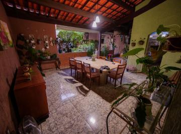 Casa de 6 quartos, Belo Horizonte · Aqui, sua família tem espaço para crescer, sonhar e criar memórias para a vida toda!