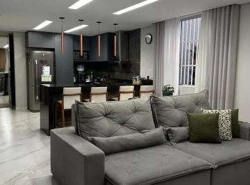 Casa · 230m² · 4 Quartos · Casa à venda - em Renascença