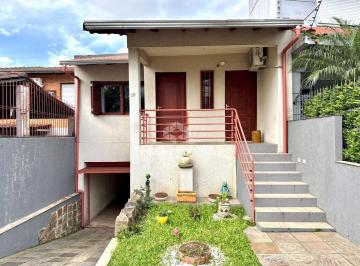 Casa · 150m² · 2 Quartos · 6 Vagas · Sobrado 2 Dormitórios, 4 Vagas, Churrasqueira e Amplo Pátio no Cristo Redentor