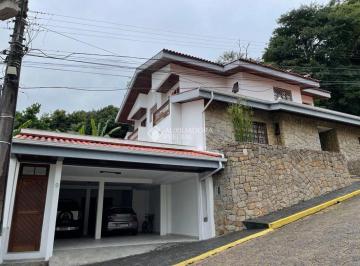 Casa · 285m² · 5 Quartos · Linda Casa Córego Grande