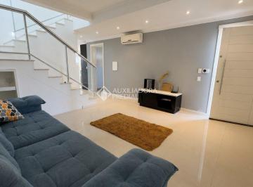Casa · 151m² · 3 Quartos · 1 Vaga · Casa Semimobiliada com 3 Dormitórios e Suíte