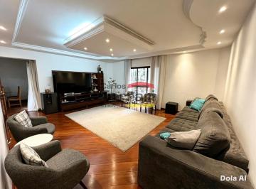 Apartamento · 200m² · 4 Quartos · 4 Vagas · Apartamento em Santana, com 200m², 4 quartos, sendo 3 suítes e 4 vagas!!!