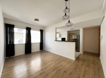 Apartamento · 61m² · 2 Quartos · 1 Vaga · Apartamento 2 dormitórios a venda em localização privilegiada em Porto Alegre