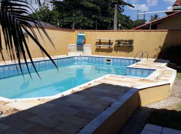 Casa de 3 quartos, Peruíbe · Casa na praia com 3 quartos e piscina em Peruíbe.
