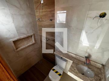 Localizada na vibrante cidade de São Paulo, esta espaçosa casa oferece um espaço · Casa à Venda - Mandaqui, 3 Quartos, 130 m2