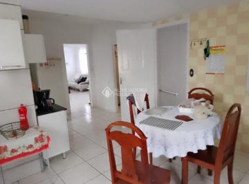 Casa · 74m² · 3 Quartos · 2 Vagas · Casa com 3 Dormitórios em Terreno de 360m² com Edícula e Árvores Frutíferas
