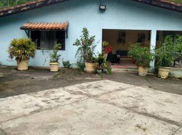 Rural · 270m² · 3 Quartos · 6 Vagas · Fazenda / Sítio para venda em Santa Catarina de 270.00m² com 3 Quartos, 1 Suite e 6 Garagens