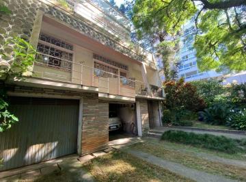 Casa · 300m² · 5 Quartos · 4 Vagas · Casa 05 dormitórios, 04 vagas, com 301m² no Bairro Petrópolis Porto Alegre.