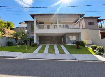 Casa · 419m² · 3 Quartos · 4 Vagas · Casa espaçosa no Itatiba Country Club, conforto, lazer e qualidade de vida.