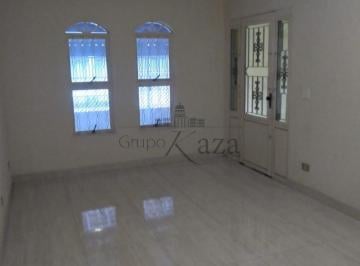 Casa · 125m² · 3 Quartos · 2 Vagas · Casa Sobrado - Residencial União - 3 Dormitórios - 140m² - Aceita Permuta.
