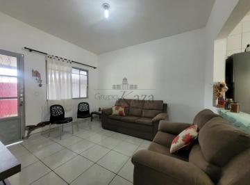 Casa · 250m² · 7 Quartos · 3 Vagas · Oportunidade - Casa Comercial ou Residencial - Jardim Satélite - 7 Dormitórios - 250m².
