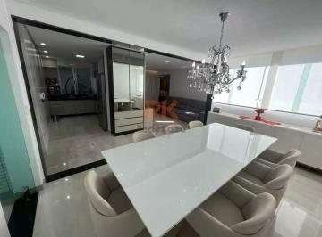 Apartamento · 243m² · 3 Quartos · 3 Vagas · Área privativa Alto Luxo | 03 quartos | 01 suite | 03 vagas | 01 por andar. no bairro Cabral.