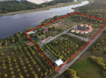 Terreno · 105000m² · Area exclusiva com 10,5 hectares  - Com Resort - As Margens da Lagoa